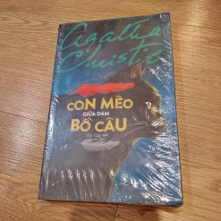 Con Mèo Giữa Đám Bồ Câu - Agatha Christie