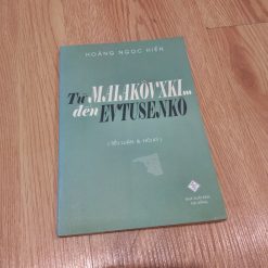 Từ Maiakovski Đến Evtusenko - Hoàng Ngọc Hiến