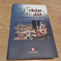 Một Thời Chân Đất - Nhiều Tác Giả