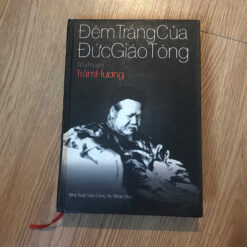 Đêm Trắng Của Đức Giáo Tông - Tiểu Thuyết Trầm Hương