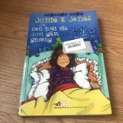 Junie B. Jones Có Con Quái Vật Dưới Gầm Giường - Barbara Park