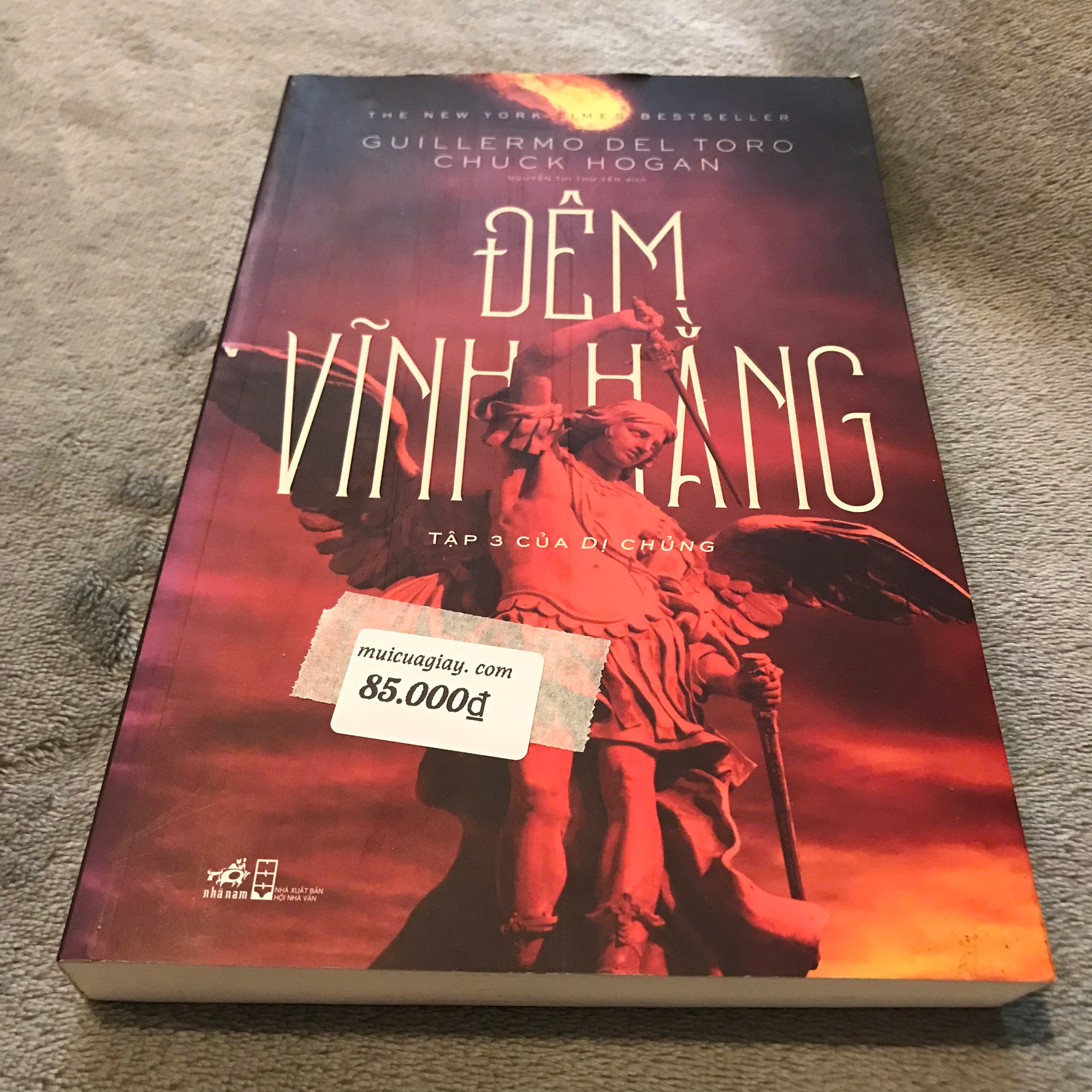 Dị Chủng 3: Đêm Vĩnh Hằng - Guillermo Del Toro, Chuck Hogan