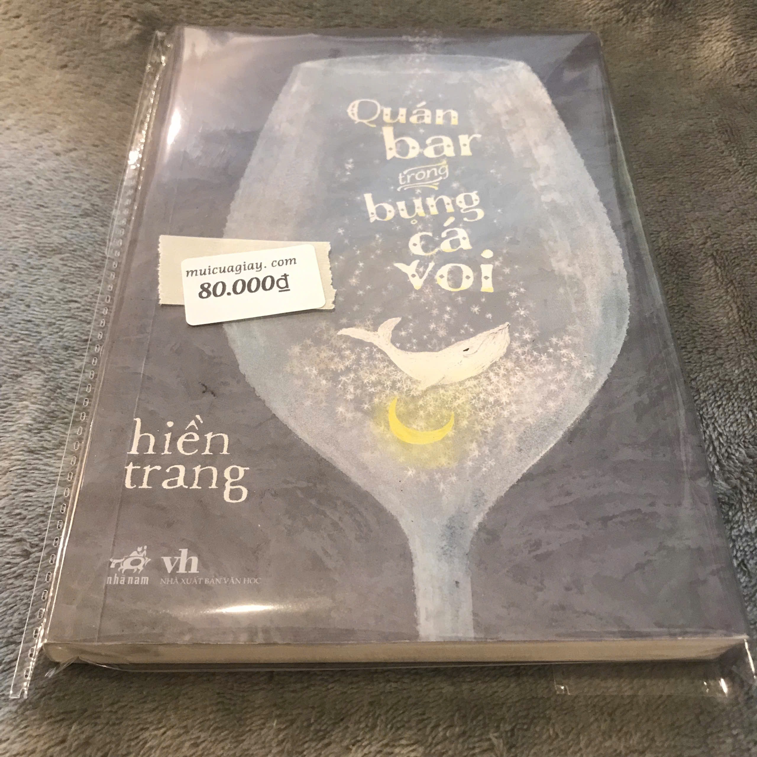 Quán Bar Trong Bụng Cá Voi - Hiền Trang
